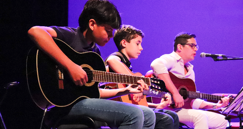 VIOLÃO A PARTIR DE 6 ANOS - SÁBADO 09H/09H50