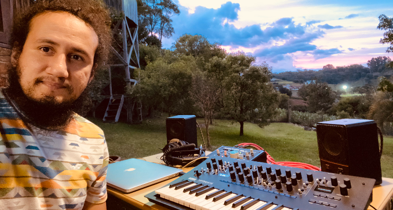 LIVE – Sesc Cultura ON promove live com Daniel Kowalski no dia 26